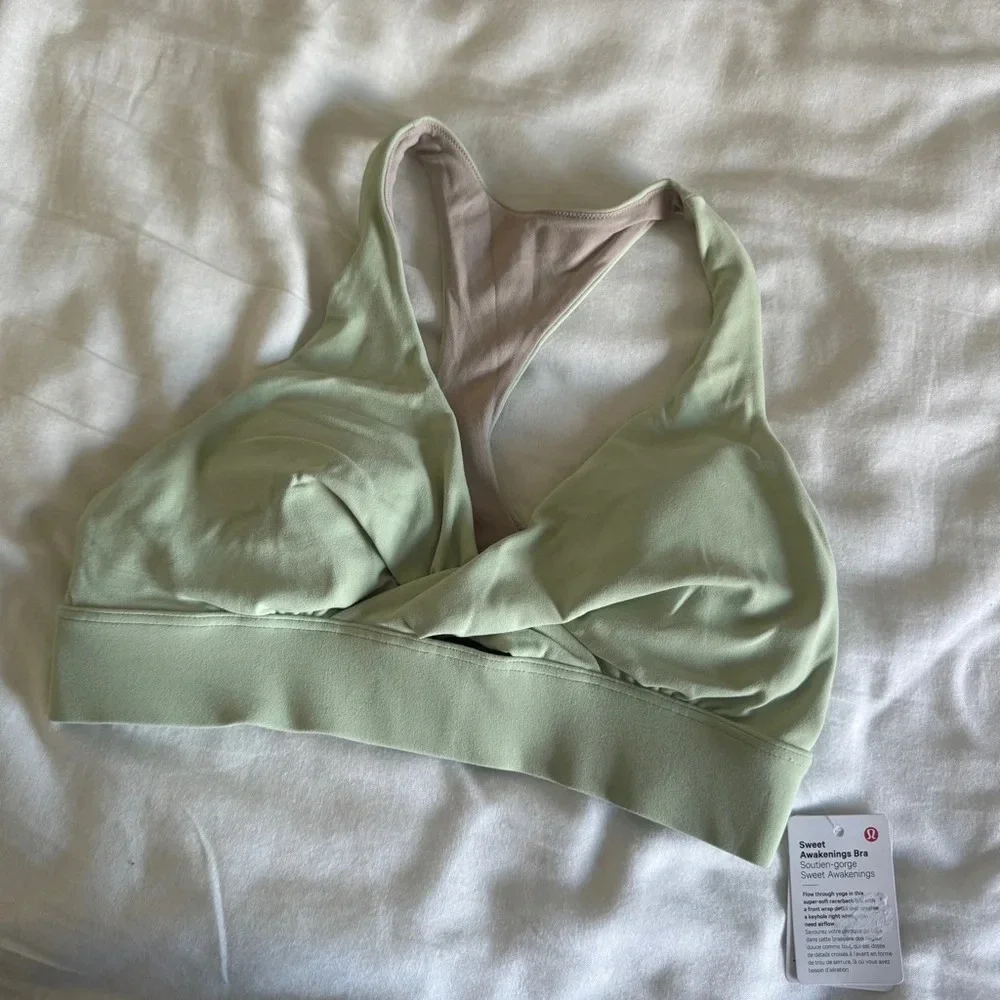 141 🆕💚 Lululemon Sweet Awakenings Bra B/C Cups Arctic Mint